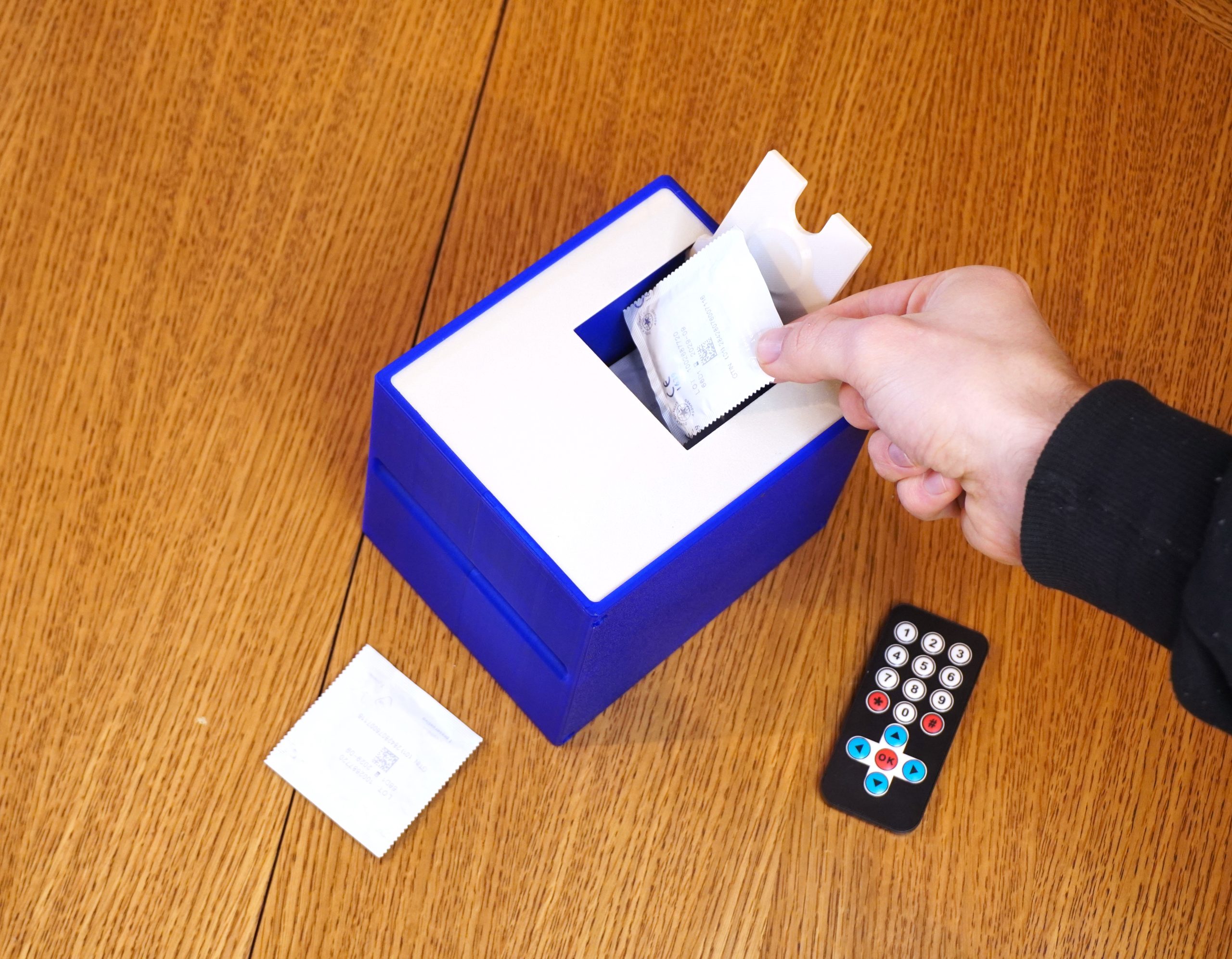 Capi Shooter - Lanceur de préservatifs – Image 6